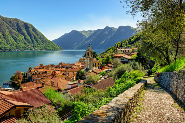 Lago di Como (Lake Como) Colonno and Greenway track